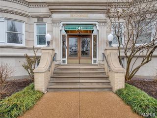 4 N Kingshighway Boulevard 4D, St Louis, MO 63108