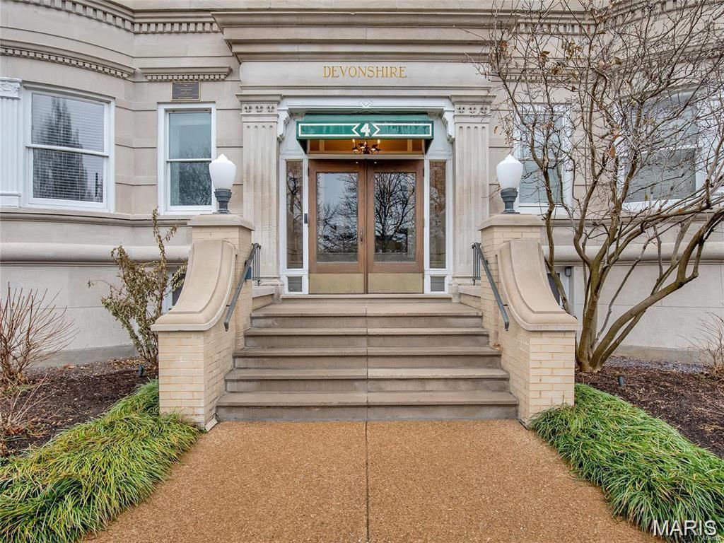 4 N Kingshighway Boulevard 4D, St Louis, MO 63108