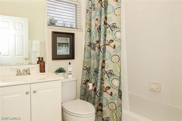 4615 Hawks Nest DR B-201, Naples, FL 34114