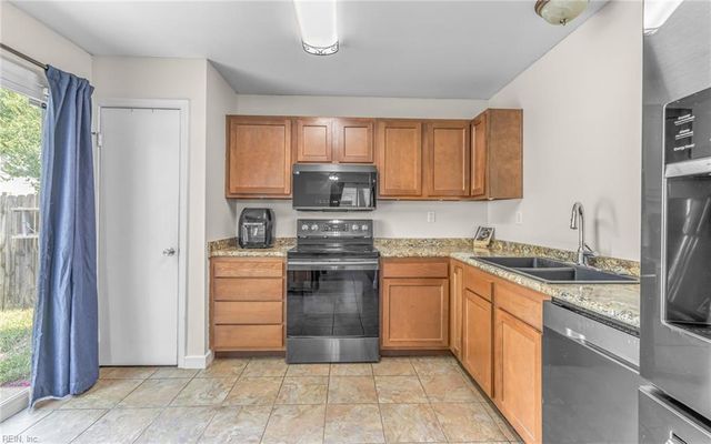 5384 Glenville CIR, Virginia Beach, VA 23464