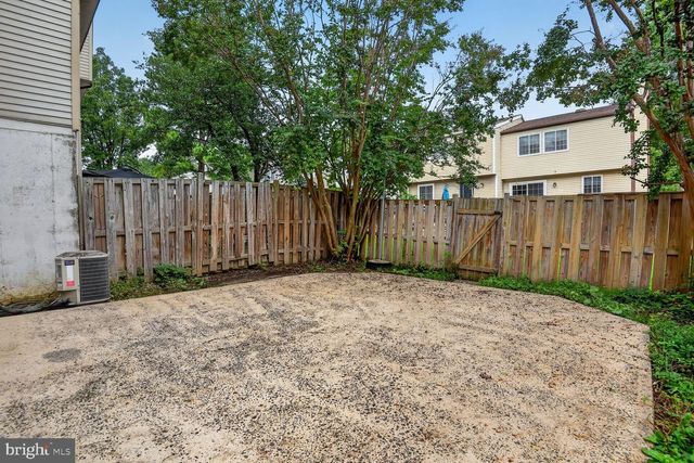 7988 TYSON OAKS CIR, Vienna, VA 22182