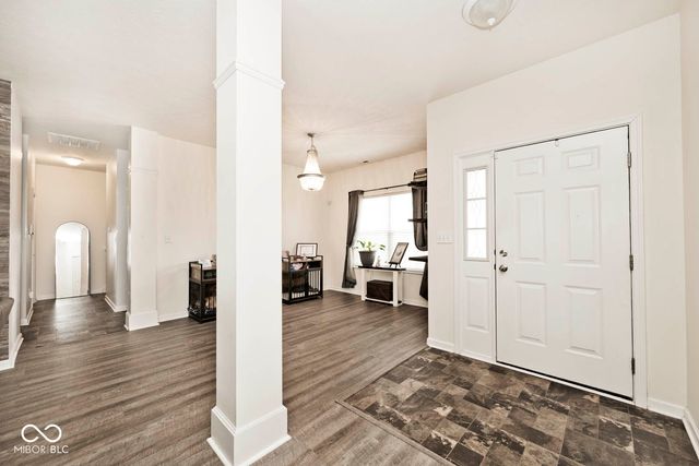 2418 Ashton Lane, Greenwood, IN 46143