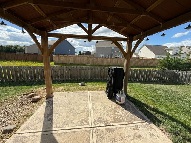 2418 Ashton Lane, Greenwood, IN 46143