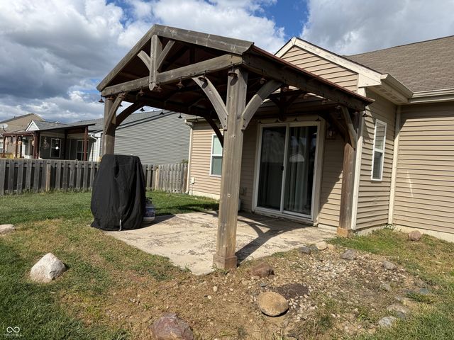 2418 Ashton Lane, Greenwood, IN 46143