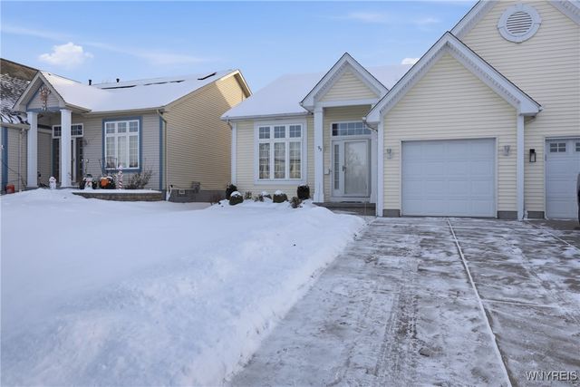 93 Carla Lane, West Seneca, NY 14224