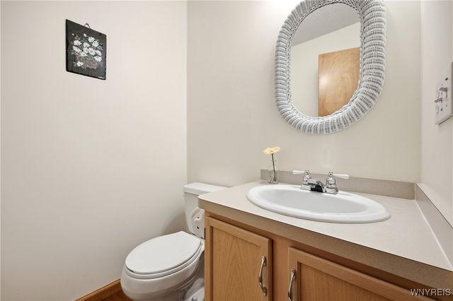 93 Carla Lane, West Seneca, NY 14224