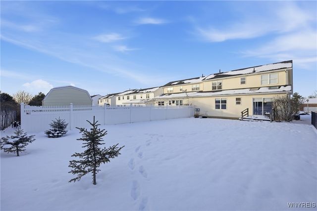 93 Carla Lane, West Seneca, NY 14224