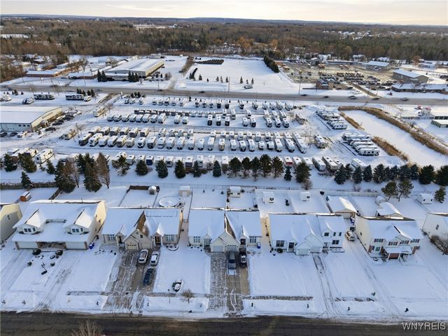 93 Carla Lane, West Seneca, NY 14224