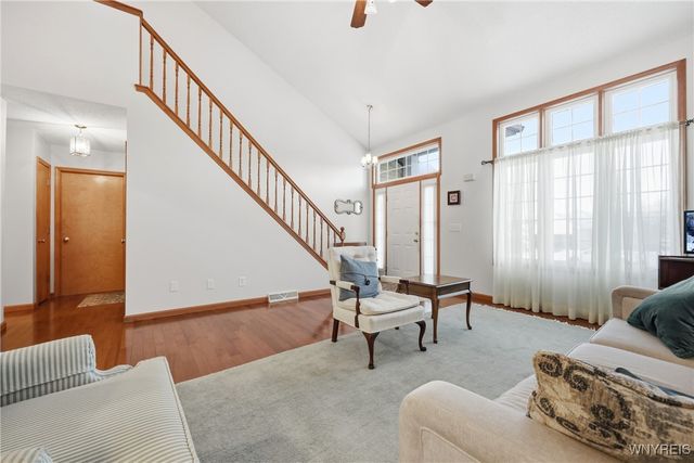 93 Carla Lane, West Seneca, NY 14224