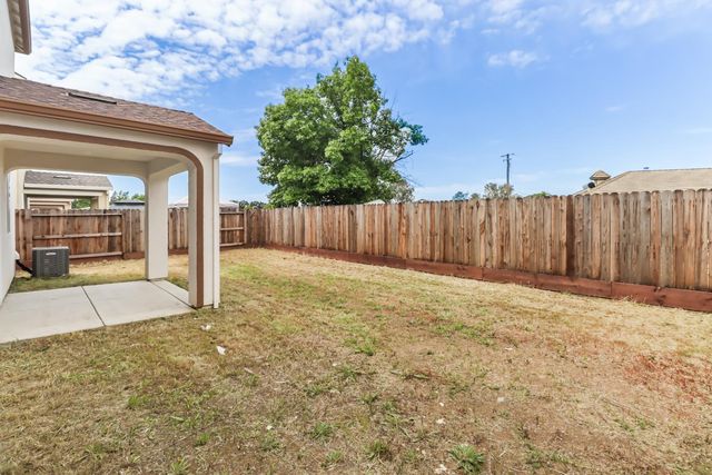 8823 Spencerport Dr, Sacramento, CA 95829