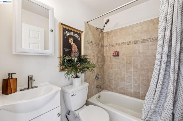 2431 LINDEN STREET, Oakland, CA 94607