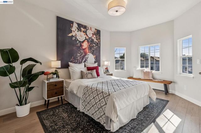 2431 LINDEN STREET, Oakland, CA 94607