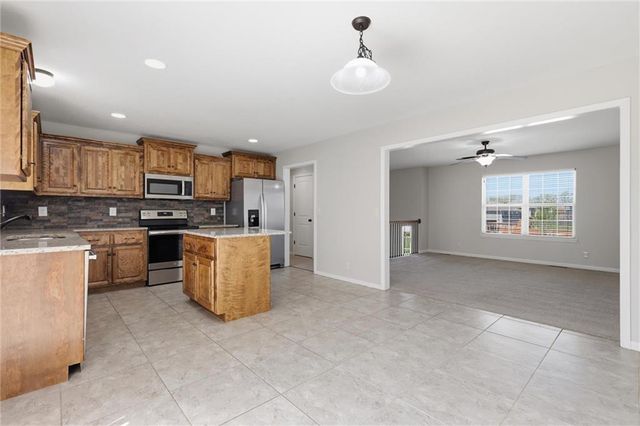 513 Bud Lane, Belton, MO 64012