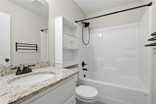 513 Bud Lane, Belton, MO 64012