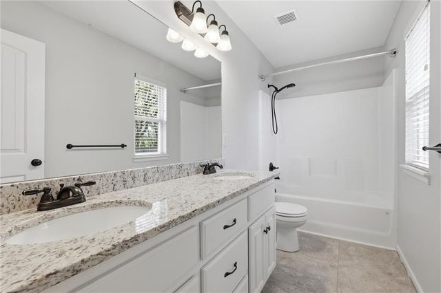 513 Bud Lane, Belton, MO 64012