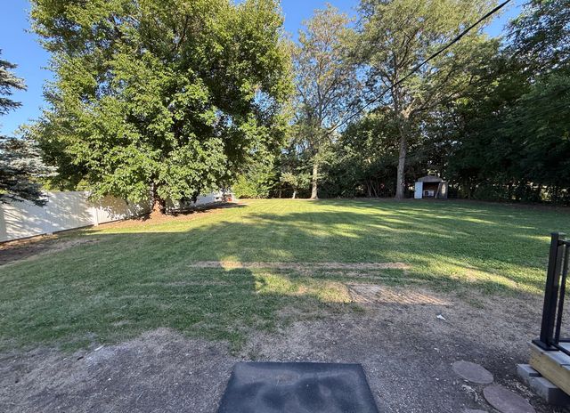 9S115 Route 59 1, Naperville, IL 60564