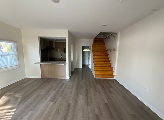 9S115 Route 59 1, Naperville, IL 60564