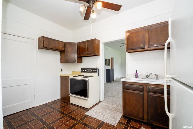 1101 E WILLCOX Avenue, Peoria, IL 61603
