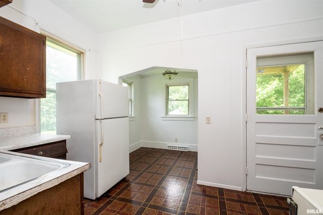 1101 E WILLCOX Avenue, Peoria, IL 61603