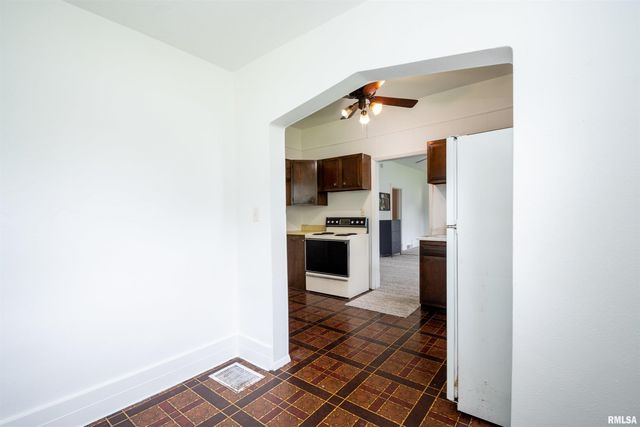 1101 E WILLCOX Avenue, Peoria, IL 61603