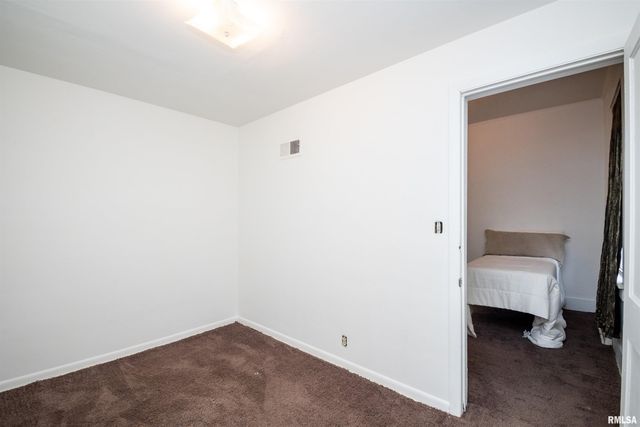 1101 E WILLCOX Avenue, Peoria, IL 61603