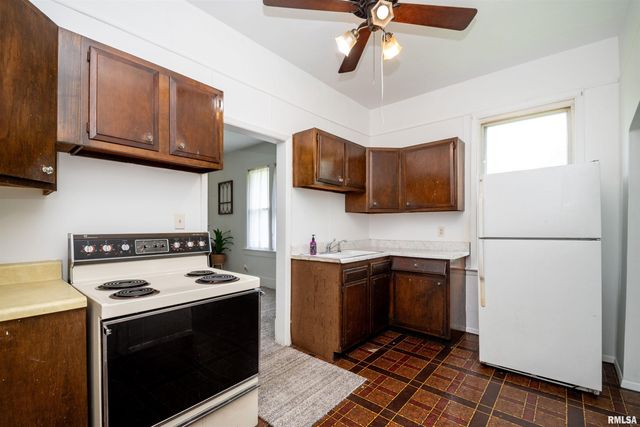 1101 E WILLCOX Avenue, Peoria, IL 61603