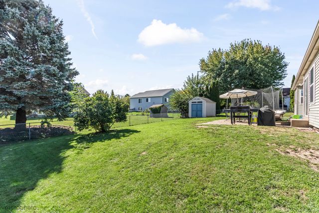 3709 Dorchester Place, Mchenry, IL 60050