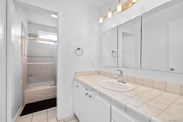 4809 Kelly Dr., Carlsbad, CA 92008