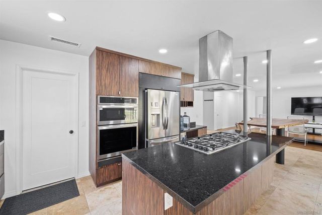 4809 Kelly Dr., Carlsbad, CA 92008