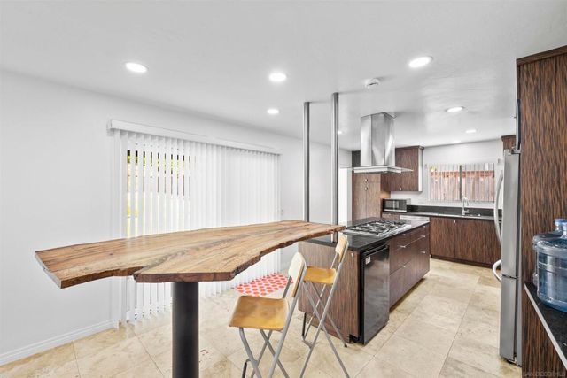 4809 Kelly Dr., Carlsbad, CA 92008