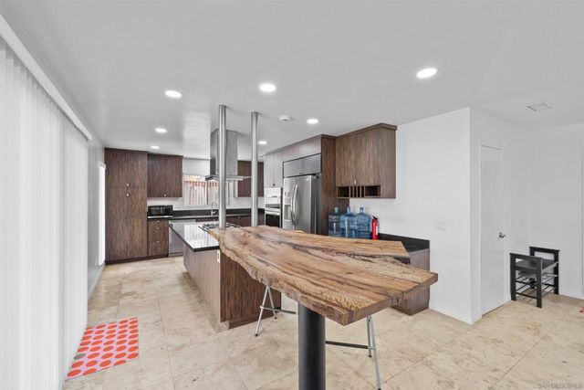 4809 Kelly Dr., Carlsbad, CA 92008