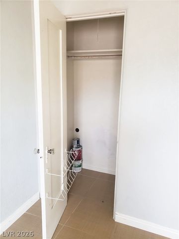 313 North 8th Street, Las Vegas, NV 89101