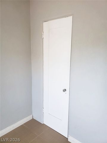 313 North 8th Street, Las Vegas, NV 89101