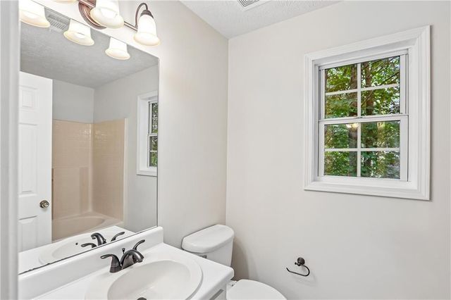 5511 Pond Mill Court, Flowery Branch, GA 30542