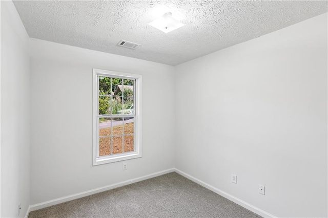 5511 Pond Mill Court, Flowery Branch, GA 30542