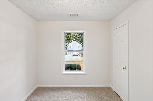 5511 Pond Mill Court, Flowery Branch, GA 30542