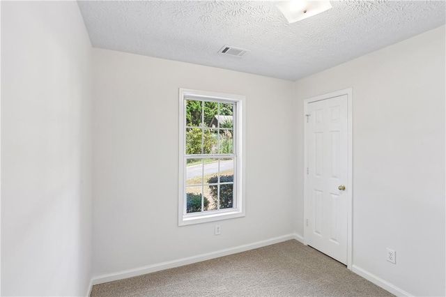 5511 Pond Mill Court, Flowery Branch, GA 30542