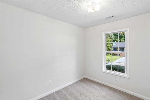 5511 Pond Mill Court, Flowery Branch, GA 30542