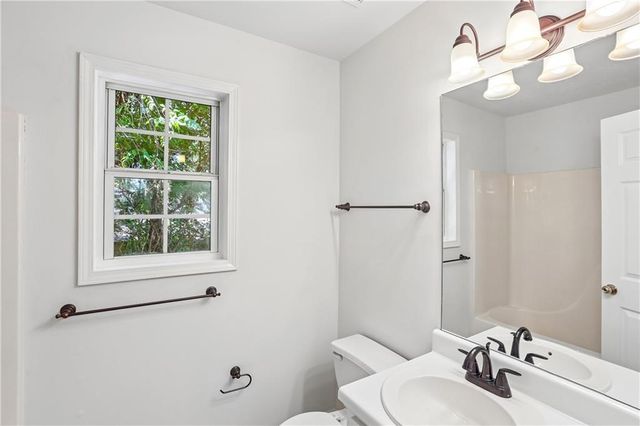 5511 Pond Mill Court, Flowery Branch, GA 30542