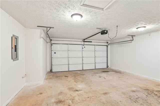 5511 Pond Mill Court, Flowery Branch, GA 30542