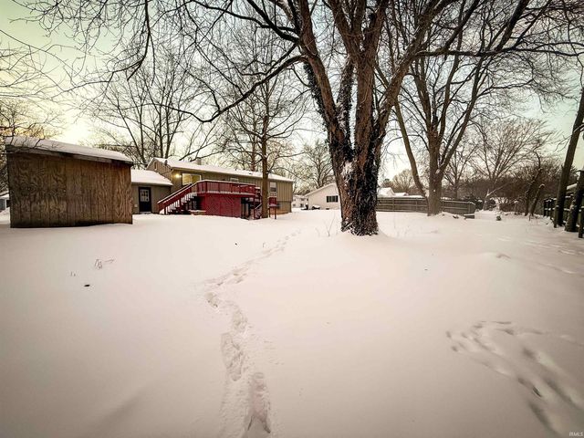 6124 Gotham Drive, South Bend, IN 46614