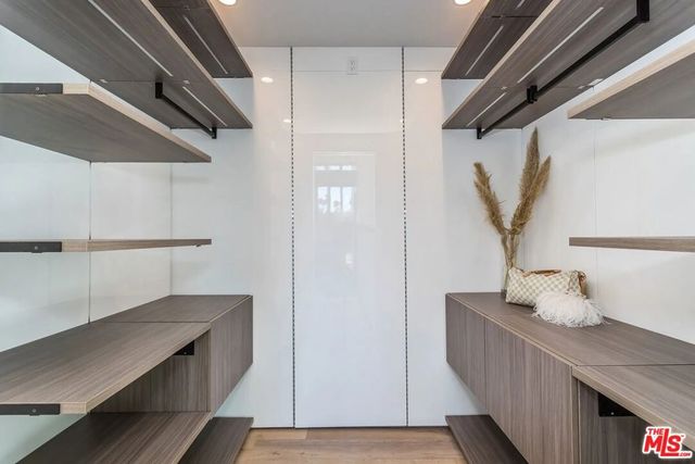 8932 Dorrington Avenue, Los Angeles, CA 90048