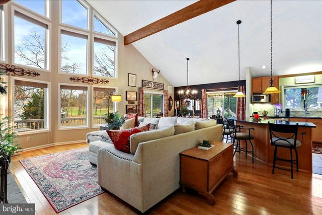 75 WAMPUM LN, Hedgesville, WV 25427