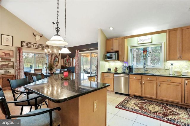 75 WAMPUM LN, Hedgesville, WV 25427