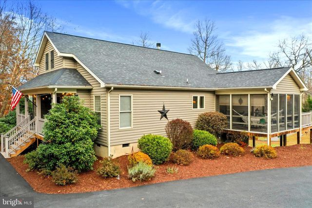 75 WAMPUM LN, Hedgesville, WV 25427