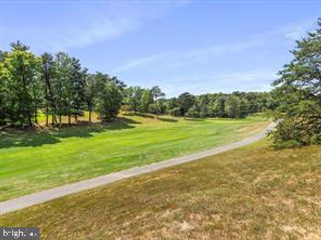 75 WAMPUM LN, Hedgesville, WV 25427