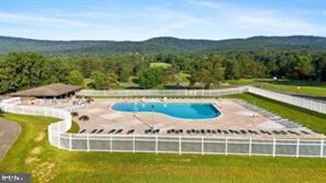 75 WAMPUM LN, Hedgesville, WV 25427