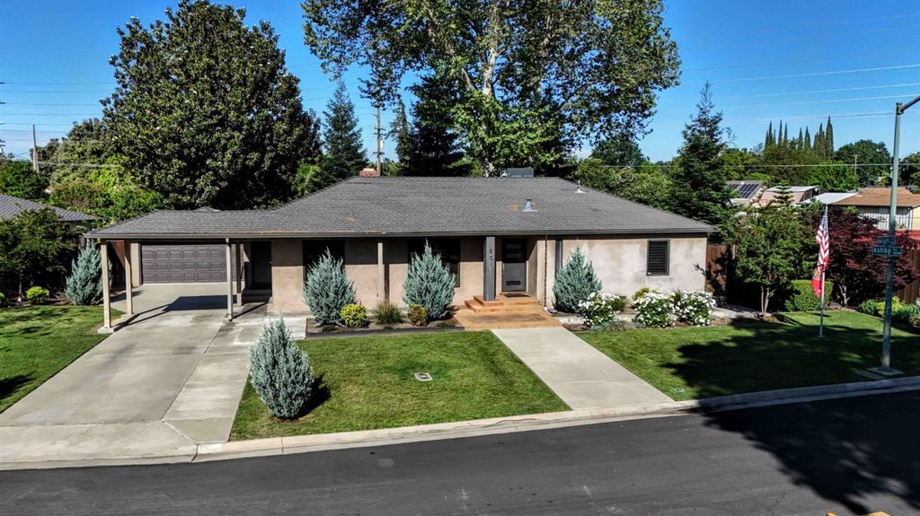 821 High St, Modesto, CA 95354