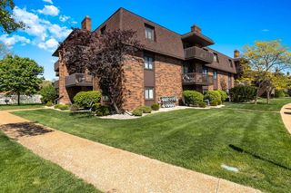 2007 45th Street 101, Highland, IN 46322