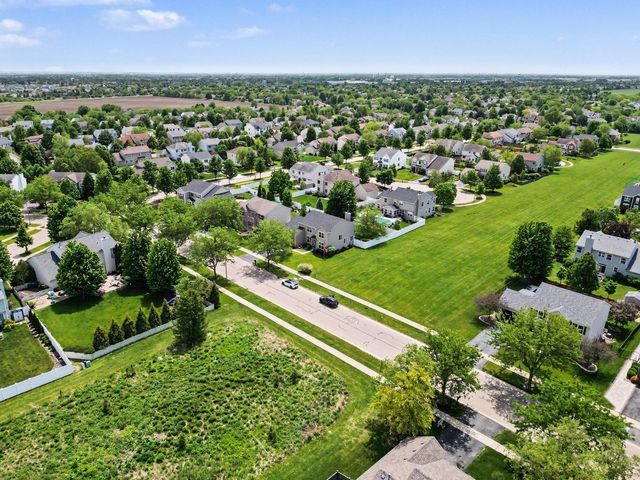 25409 Pastoral Drive, Plainfield, IL 60585